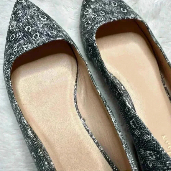 Cole Haan  Flats Pointed Toe Lizard Print Black & White Size 9.5B - Picture 11 of 14